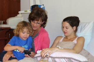 monieca-with-liam-and-jacqueline-at-hospital