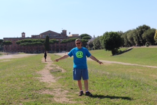 raised-platform-in-the-middle-of-circus